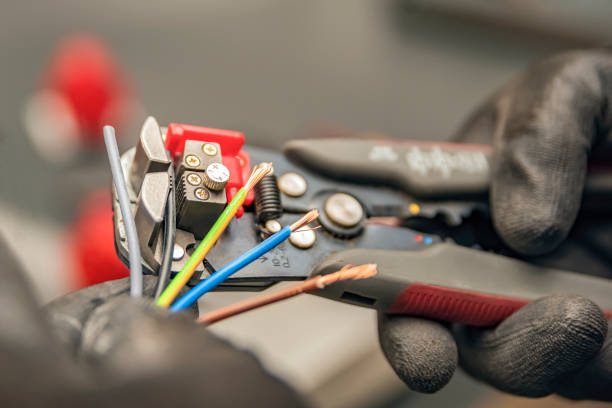 Best Local Electrician Companies  in Charleston, WV